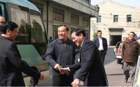 呂祖善省長來我集團公司調(diào)研，加快發(fā)展裝備制造業(yè)